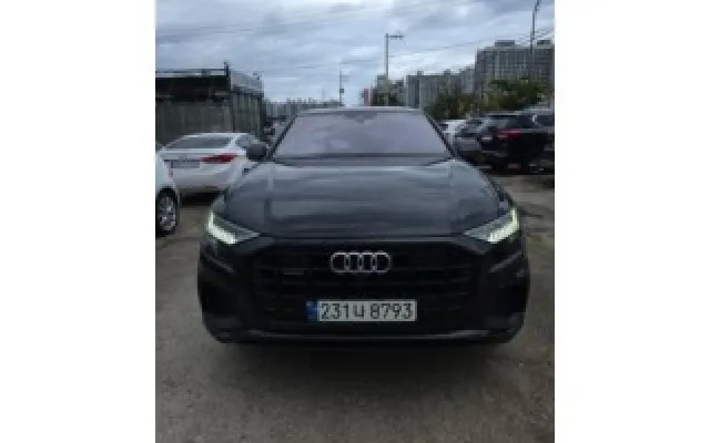 인천싼중고차 Q8 55 TFSI 콰트로 프리미엄 매물 사진 11 - 2023/02 270,890km