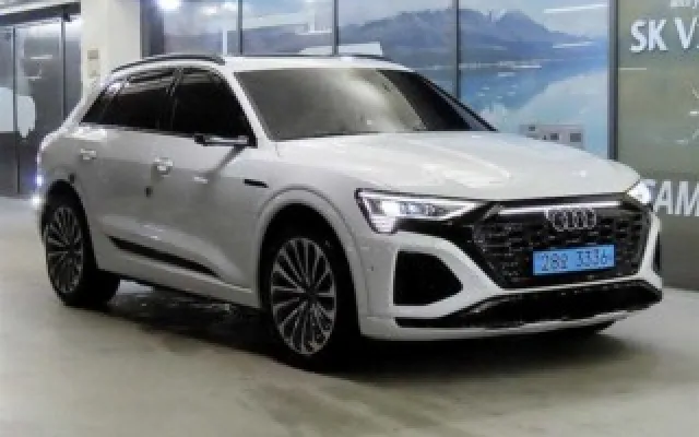 인천싼중고차 Q8 e-트론 55 콰트로 프리미엄 매물 사진 19 - 2025/04 13,338km