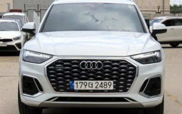 인천싼중고차 Q5 (FY) 45 TFSI 콰트로 프리미엄 스포트백 매물 사진 18 - 2023/03 18,978km