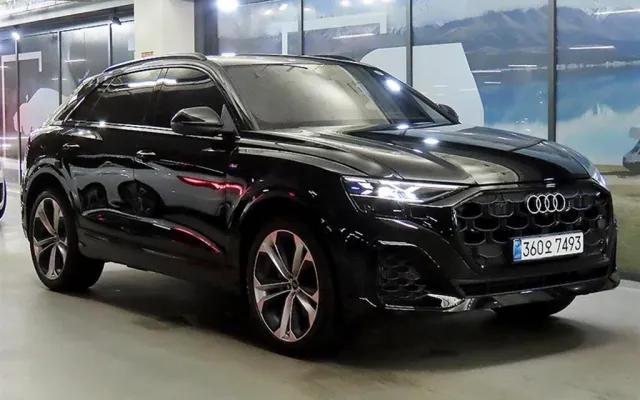 인천싼중고차 Q8 55 TFSI 콰트로 프리미엄 매물 사진 1 - 2026/04 2,174km